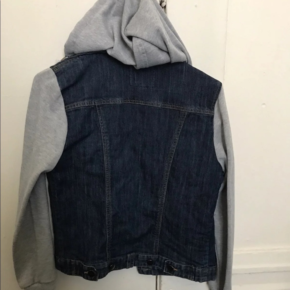 Jean jacket with hood